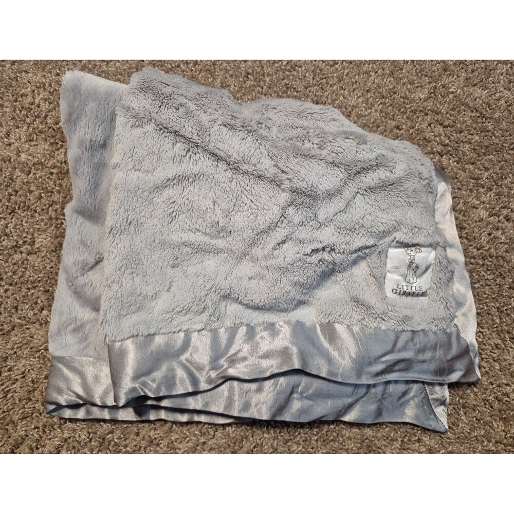 little giraffe blanket excellent condition throw size